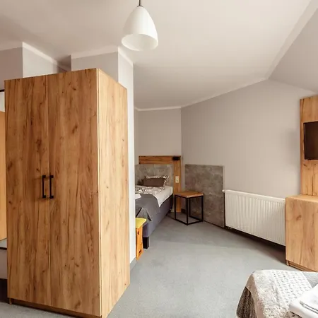 Kosowka Czarna Gora 3*