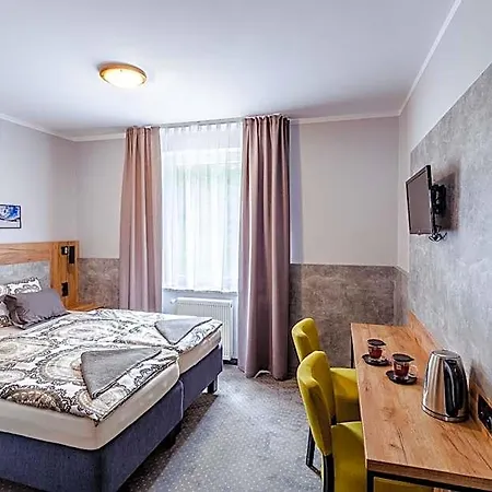 فندق مبيت وإفطار Kosowka Czarna Gora 3*
